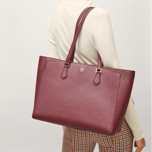 Tory Burch Handbags - New Roberson Tory Burch tote ♥️